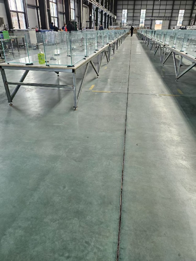 鱼缸用什么玻璃胶